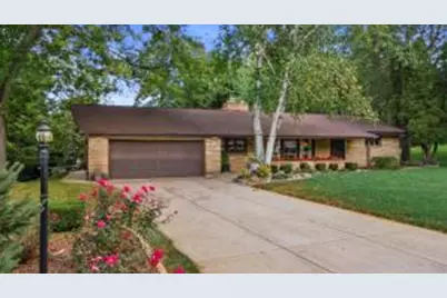 N62W15926  Skyline Dr, Menomonee Falls, WI 53051 - Photo 1