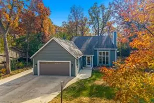 1298 Wilderness Trail, Delafield, WI 53018 - Photo 1