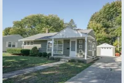 9544 W Lorraine Pl, Milwaukee, WI 53222 - Photo 1