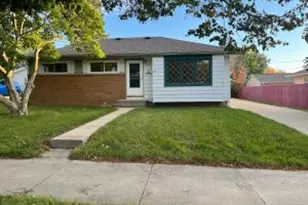 6196 S Tarbert Ct, Cudahy, WI 53110 - Photo 1