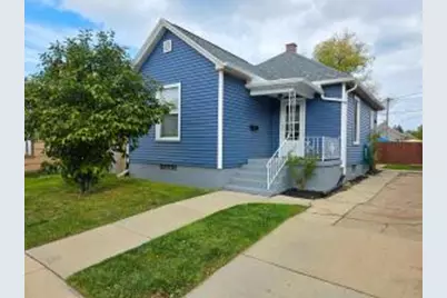 2105  Racine St, Racine, WI 53403 - Photo 1