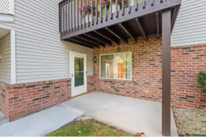 170 W Aspen Ct, Oak Creek, WI 53154 - Photo 1