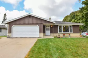 5107 S 20th St, Milwaukee, WI 53221 - Photo 1