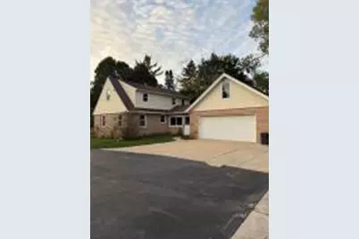 W142N6966  Oakwood Dr, Menomonee Falls, WI 53051 - Photo 1