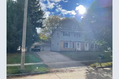 1115 W Sunset Ridge Dr #1117, West Bend, WI 53090 - Photo 1