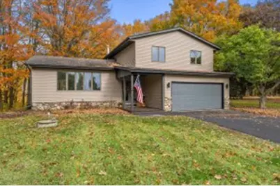 3757  Kettle View Dr, Hartford, WI 53086 - Photo 1