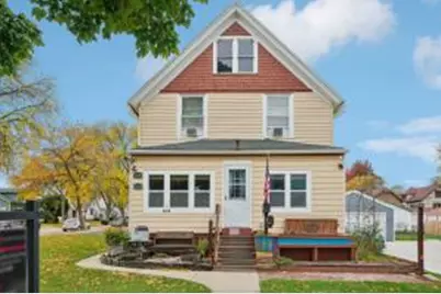 1489 S 84th St #91, West Allis, WI 53214 - Photo 1