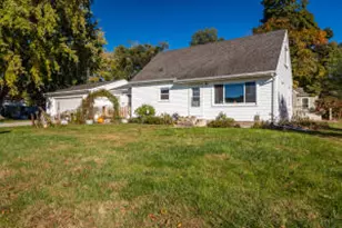 3147 29th St, La Crosse, WI 54601 - Photo 1