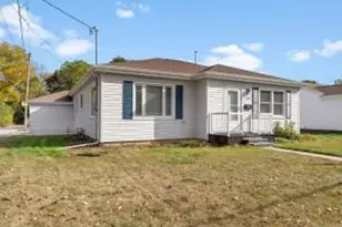 3109 School St, Two Rivers, WI 54241 - Photo 1