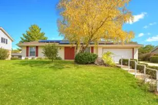 12520 W Crawford Dr, New Berlin, WI 53151 - Photo 1