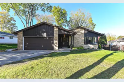 1800  Mackinac Ave, South Milwaukee, WI 53172 - Photo 1