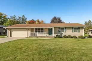 614 Madison Dr, Delavan, WI 53115 - Photo 1