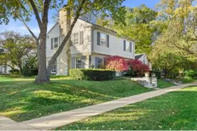 9515  Ridge Blvd, Wauwatosa, WI 53226 - Photo 1