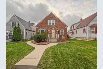 3723 S 18th St #3725, Milwaukee, WI 53221 - Photo 1