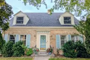 2658 N 81st St, Wauwatosa, WI 53213 - Photo 1