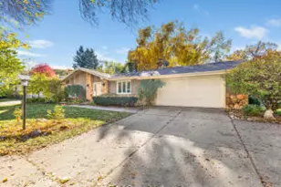 2339 Bramblewood Ct, Waukesha, WI 53188 - Photo 1