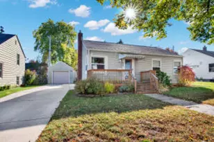 302 E Gauer Cir, Milwaukee, WI 53207 - Photo 1