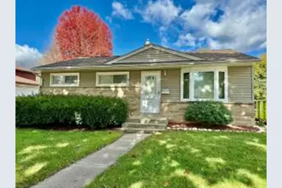 526  Peters Dr, Waukesha, WI 53188 - Photo 1