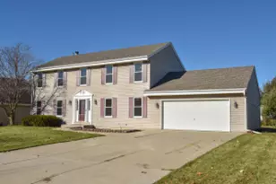 11458 W Balboa St, Franklin, WI 53132 - Photo 1