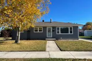 2321 N 27th Pl, Sheboygan, WI 53083 - Photo 1