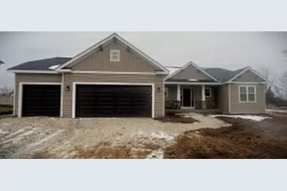 782  Golf Dr, Jefferson, WI 53549 - Photo 1