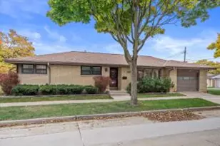 8226 W Fiebrantz Ave, Milwaukee, WI 53222 - Photo 1