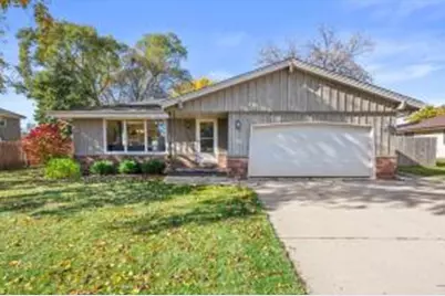 15450 W Elmont Ln, New Berlin, WI 53151 - Photo 1