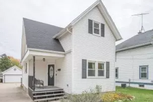 416 S Main St, Hartford, WI 53027 - Photo 1