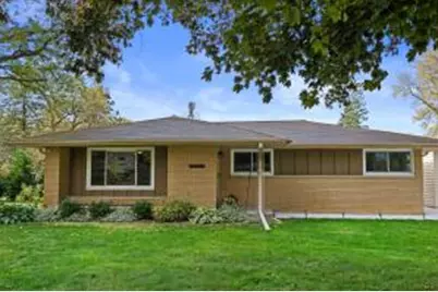 N58W18335  Juniper Ln, Menomonee Falls, WI 53051 - Photo 1