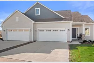 807  Bridlewood Dr, Hartford, WI 53027 - Photo 1