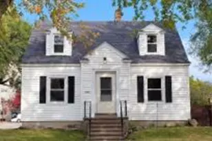 1028 9th Ave, Menominee, MI 49858 - Photo 1