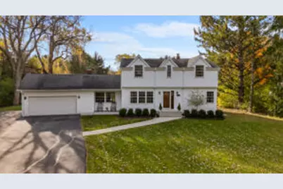 1627 W Fiesta Ln, Mequon, WI 53092 - Photo 1