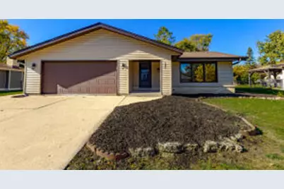 7661 S Lenox Ave, Oak Creek, WI 53154 - Photo 1