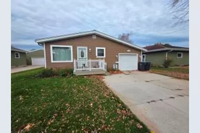 712  Carpenter St, Plymouth, WI 53073 - Photo 1