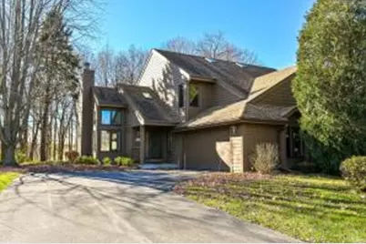 N81W13567  Golfway Dr, Menomonee Falls, WI 53051 - Photo 1