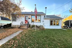 1418 S 9th St, Watertown, WI 53094 - Photo 1