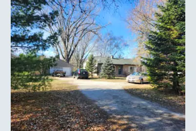 3118 S 10th St, Manitowoc, WI 54220 - Photo 1