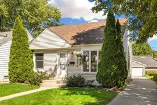 4750 N Elkhart Ave, Whitefish Bay, WI 53211 - Photo 1