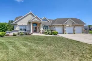 6958 S Craig Ct, Franklin, WI 53132 - Photo 1