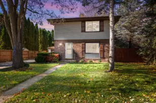 133 Judge Dr, Saukville, WI 53080 - Photo 1