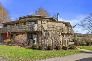 701 Country Club Dr, Fontana, WI 53125 - Photo 1