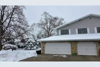 1435  Sun Valley Dr, Racine, WI 53406 - Photo 1