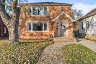 7840 W Center St, Milwaukee, WI 53222 - Photo 1