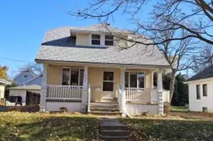 542 N 61st St, Wauwatosa, WI 53213 - Photo 1