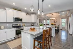 N12W29872 Southampton Ct, Delafield, WI 53188 - Photo 1