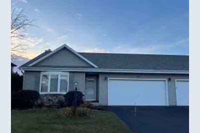 782  Acadia Ave, West Bend, WI 53095 - Photo 1