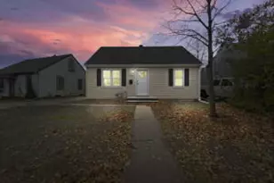 4641 W Montrose Ave, Milwaukee, WI 53219 - Photo 1