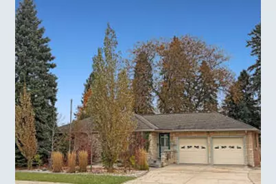 1825  Waldo Blvd, Manitowoc, WI 54220 - Photo 1