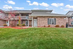 1339 Hillwood Blvd, Pewaukee, WI 53072 - Photo 1