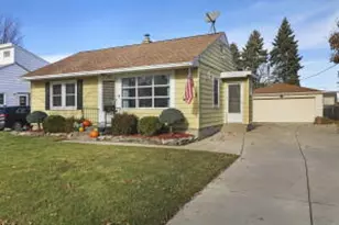 3466 E Waterford Ave, Saint Francis, WI 53235 - Photo 1
